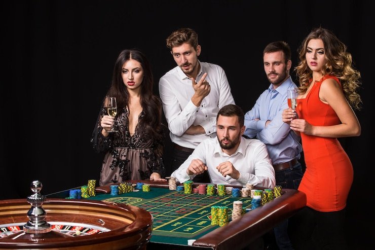 Pengguna mengikuti permainan live casino secara online dengan dealer profesional